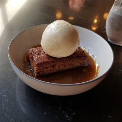  Sticky Toffee Pudding Med Vaniljglass - En Söt Och Krämig Dröm Från Fjällstaden Falmouth