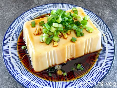  Tonghua Frigid Tofu: En Exploding Savor Sensation Wrapped in Silken Coldness!